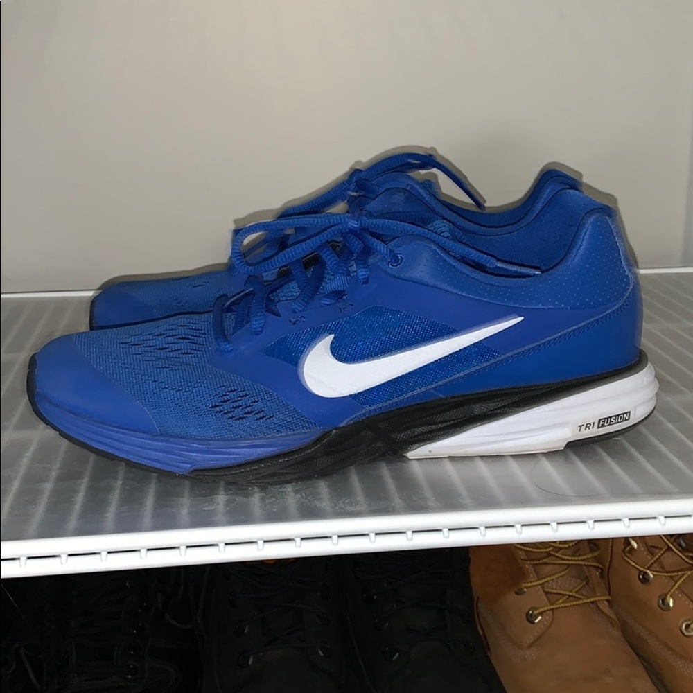 Blue Nike Tri Fusion Runs